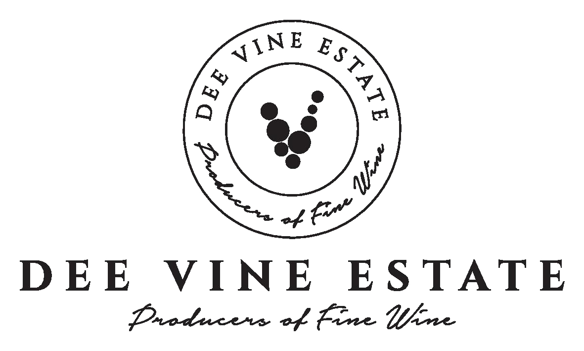 Dee Vine Logo